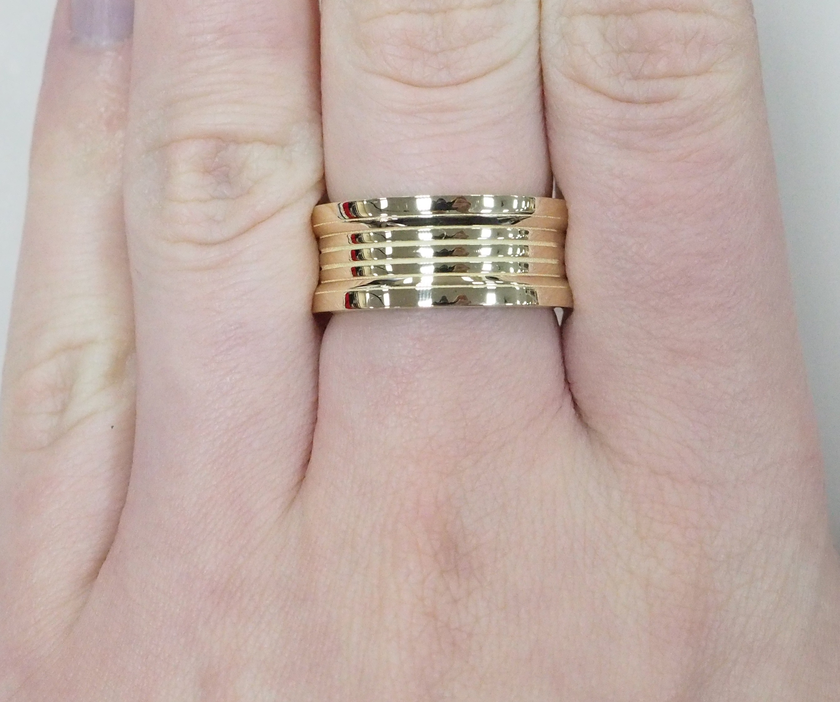 Кольцо из желтого золота